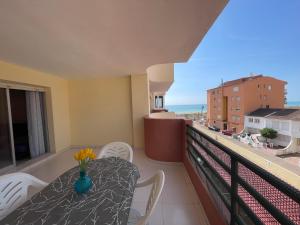 A balcony or terrace at Alpen1 Europeñiscola