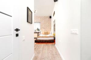 Posteľ alebo postele v izbe v ubytovaní WOW Apartment by Cozyplace