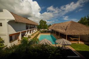 Bazén v ubytování Amihan Resort nebo v jeho okolí