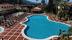 Výhľad na bazén v ubytovaní Alize Hotel Oludeniz - All Inclusive alebo v jeho blízkosti