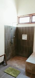 Vannituba majutusasutuses Giman Free Beach Resort