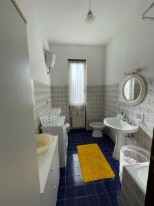 Ένα μπάνιο στο La Casa di Anita