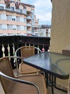 Balkón alebo terasa v ubytovaní Bed&Breakfast Đurđan