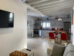 Gallery image of Private Villa Otos in Afiartis +15 photos