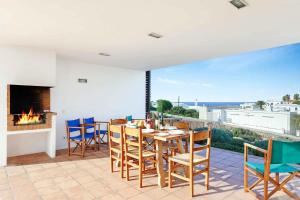 Un balcón o terraza de Villa Tamarells Ullastres 4 fotos más