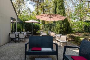 Zahrada ubytování Campanile Rouen Sud - Zénith - Parc Expo