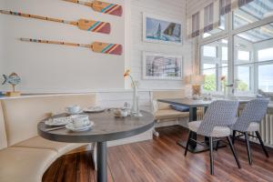 Posezení v ubytování Hotel Strandschlösschen