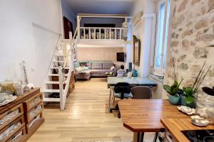 Fotografia z galérie ubytovania HENRI CAMILLE REAL ESTATE - Borniole - studio 8 min Palais v Cannes