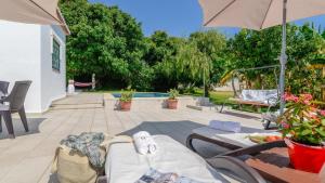 Vonkajšia záhrada v ubytovaní Villa ManuelG Nerja by Ruralidays