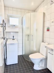 Koupelna v ubytování Kostergården