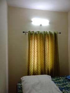 Una cama o camas en una habitación de Himalayan View Homestay Nathuakhan 3 fotos más