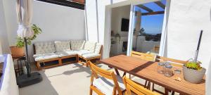 Posezení v ubytování Unique & Fashionable 3 Bedroom Holiday Home - Views