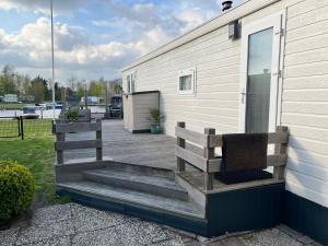 Het gebouw waarin het chalet zich bevindt