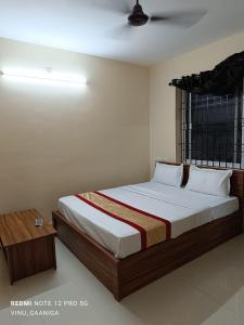 Postel nebo postele na pokoji v ubytování PREMIER INN LODGE