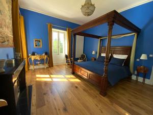 Château d'Argentonesse客房内的一张或多张床位