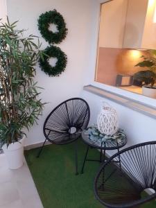 A seating area at NEW - Apartment Kameni Confort Wifi Munich Airport Family