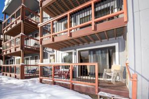 En balkon eller terrasse på Hi Country Haus Unit 1801