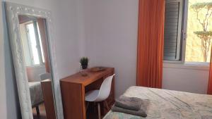Postel nebo postele na pokoji v ubytování Casa" VISTAS AL TEIDE" mar Piscina privada parking cubierto gratuito en las instalaciones