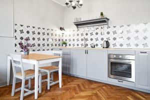 Kuchyň nebo kuchyňský kout v ubytování Blich Apart