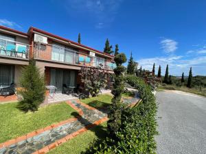 Φωτογραφία από το άλμπουμ του Village Mare Residences στα Καλύβια Πολυγύρου