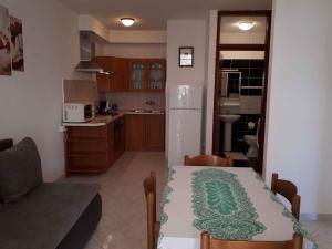 Zdjęcie z galerii obiektu Apartment Valbandon, Istria 5 w mieście Valbandon