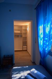 Postel nebo postele na pokoji v ubytování Dolphins House