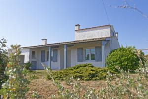 Zdjęcie z galerii obiektu Villa Les Brisants -La Cotiniere- Pieds dans l eau w mieście Saint-Pierre-dʼOléron