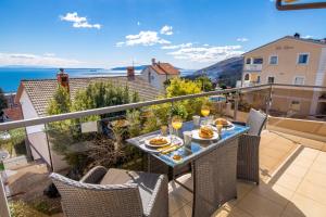 Jídlo v apartmánu nebo okolí