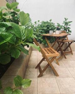 Κήπος έξω από το BarKon apartment