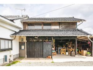 a store front of a building with a door at Dan Hiyori - Vacation STAY 08978v in Ebino