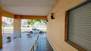 Zdjęcie z galerii obiektu On the beach! Frente al Paseo Marítimo, Parking y Piscina w Maladze