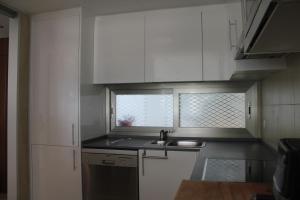 Kuchyňa alebo kuchynka v ubytovaní APARTAMENTO LA CALA DE MIJAS VITANIA COSTA DEL SoL