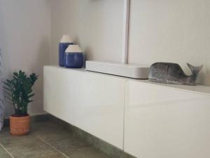 Foto da galeria de 1st Level Unit Steps to Beach- Cold Air Conditioner at Poza del Mar Luquillo em Luquillo