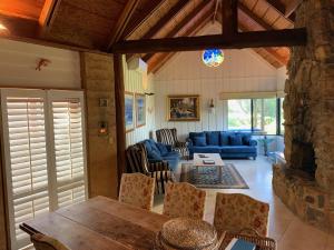 Khu vực ghế ngồi tại Beach House Dunsborough