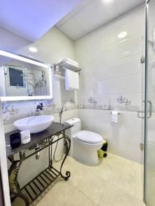 Ένα μπάνιο στο Amelia Dalat +28 φωτογραφίες