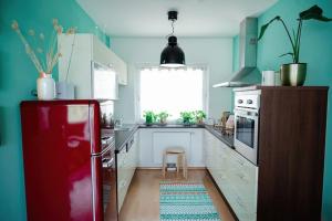 Köök või kööginurk majutusasutuses Boho-Chic-Wohnung Neusiedl