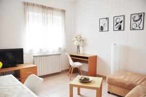 Posezení v ubytování Apartmani Alavuk
