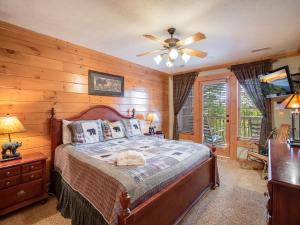 Postel nebo postele na pokoji v ubytování Bear Slide + 30 fotografií