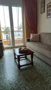 Χώρος καθιστικού στο SeaShell apartment Sea View, Castle View 200metres from the Beach
