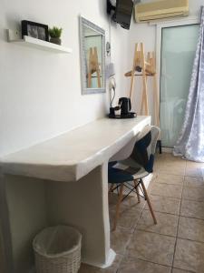 Foto da galeria de Cristi Rooms em Livadion