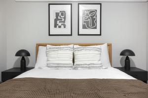 Ένα ή περισσότερα κρεβάτια σε δωμάτιο στο Somerville 1br w wd in building nr Harvard MIT BOS-763 +12 φωτογραφίες