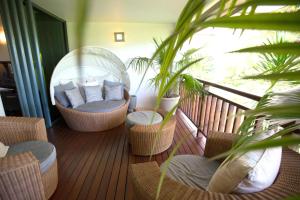 Gallery image of Sunset Beach Carlton- Tahiti - beachfront luxury residence & pool - 4 pers in Punaauia