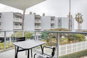 レドンドビーチにあるRedondo Beach 1BR w Pool Gym WD nr Beach LAX-615のギャラリーの写真