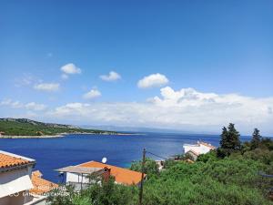 a view of a large body of water at Boni02 in Gdinj
