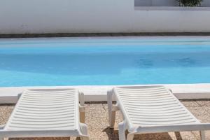 Basen w obiekcie Suite cosy relax a 400m de la playa lub w pobliżu