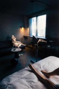 Ein Bett oder Betten in einem Zimmer der Unterkunft Zonar Zagreb by Maistra City Vibes