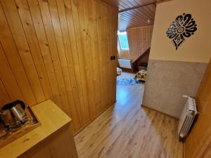 Kuchnia lub aneks kuchenny w obiekcie Willa Stachoniówka