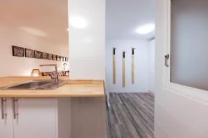 Fotografie z fotogalerie ubytování Bravissimo Pont de la Princesa, comfortable 3-bedroom apartment v destinaci Girona + 32 fotografií