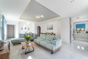 Χώρος καθιστικού στο D & G apartment