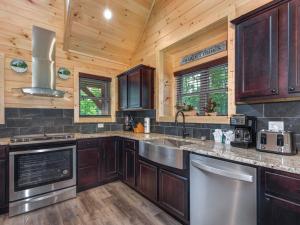 Η κουζίνα ή μικρή κουζίνα στο Lost in the Woods